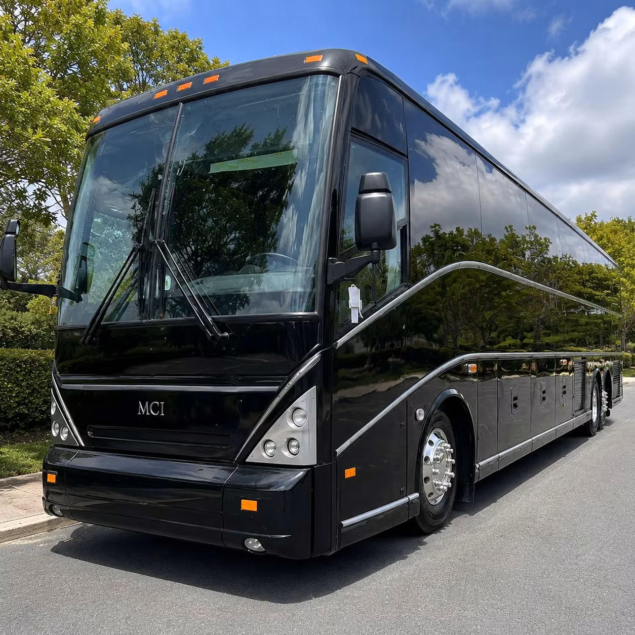 corporate shuttle buses for palmdale business parks and industrial facilities