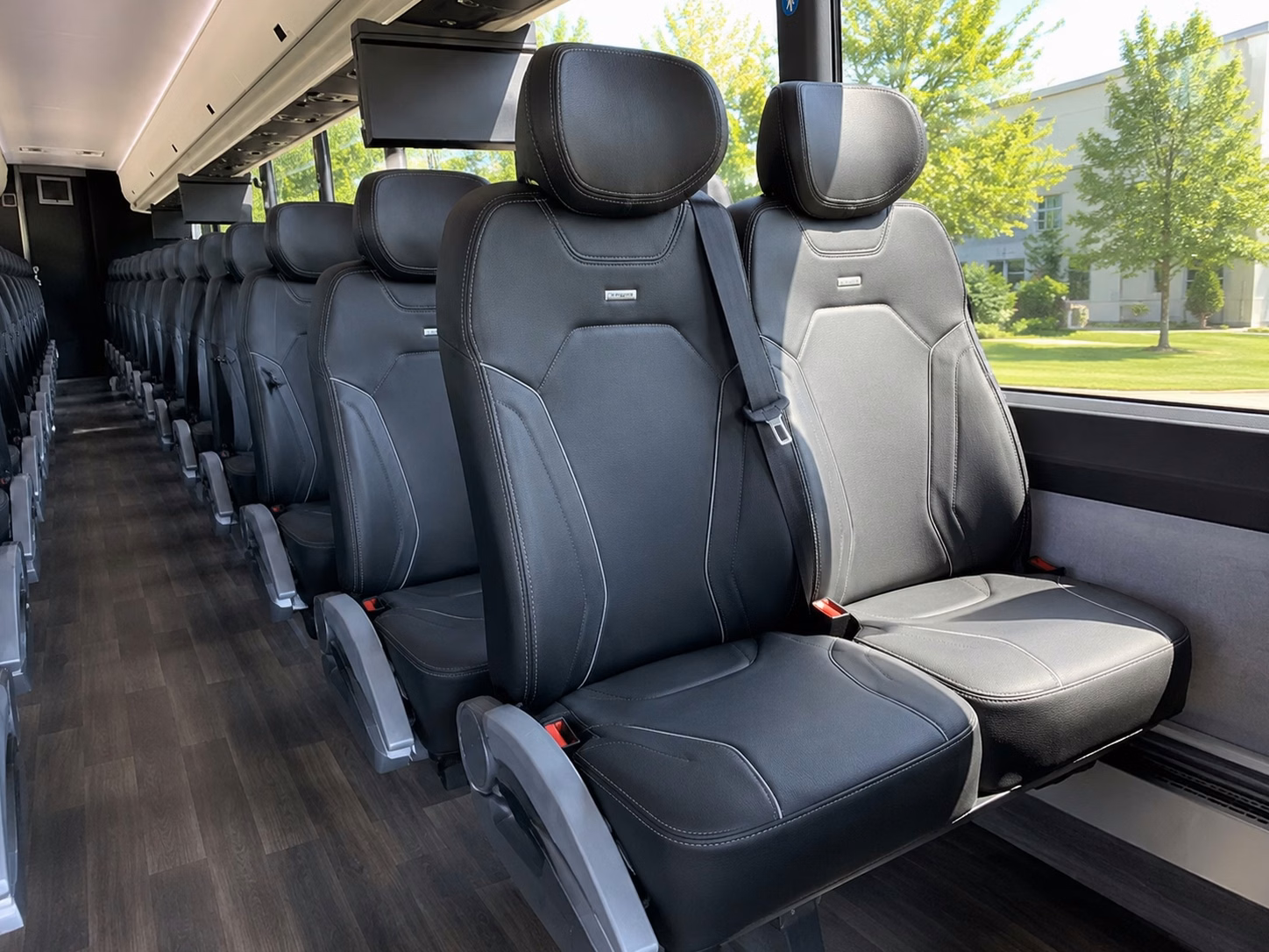 guest shuttle service between palmdale hotels and wedding venues