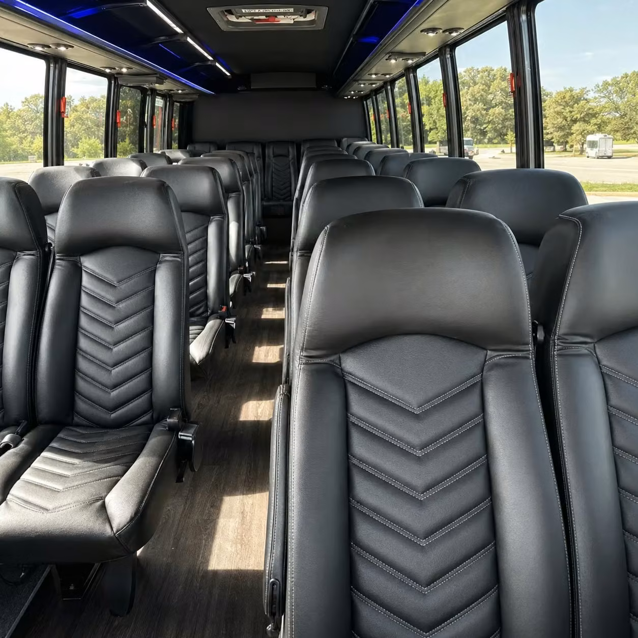 palmdale 30 passenger minibus rental
