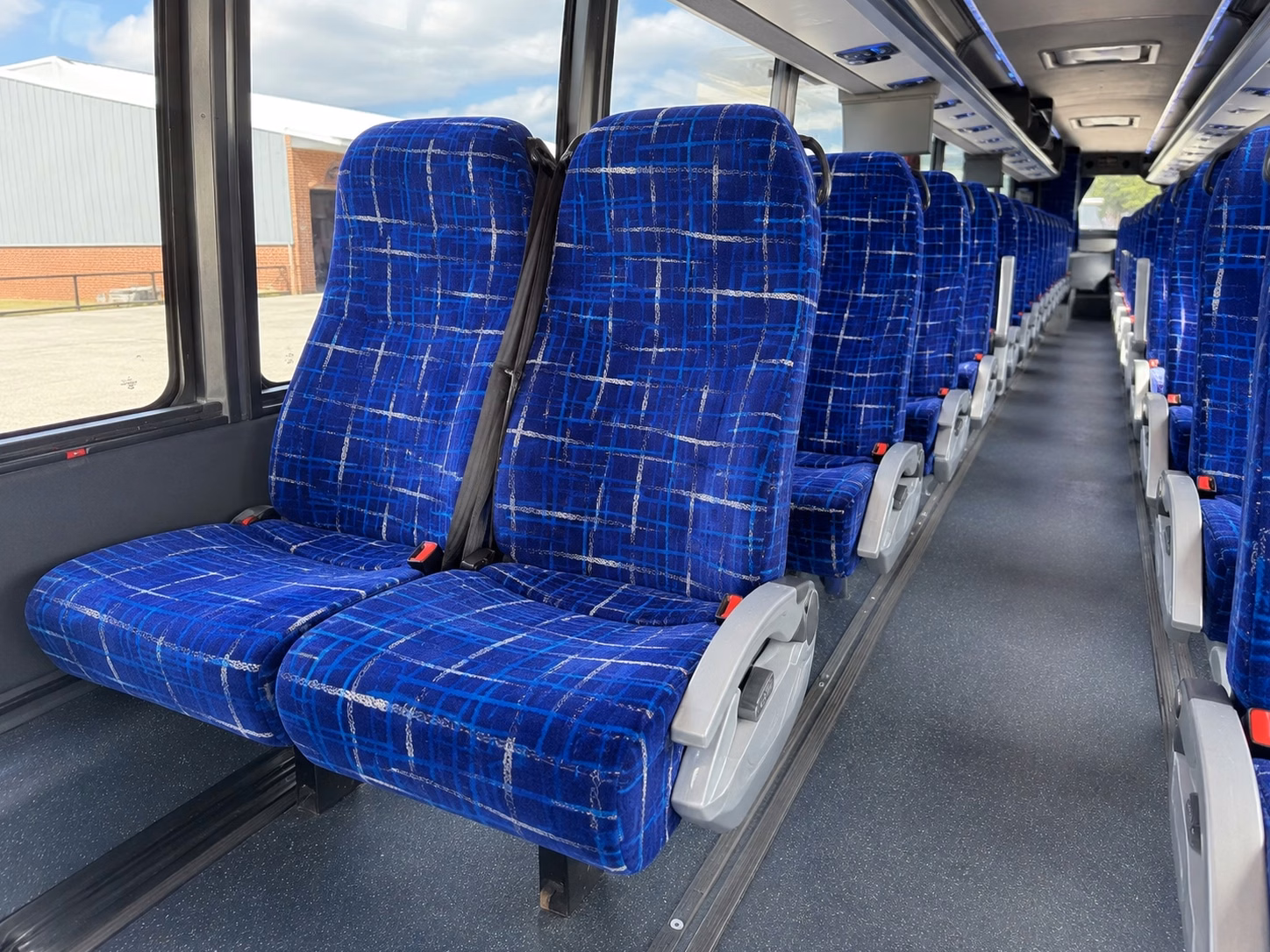 wedding shuttle services transportation in palmdale